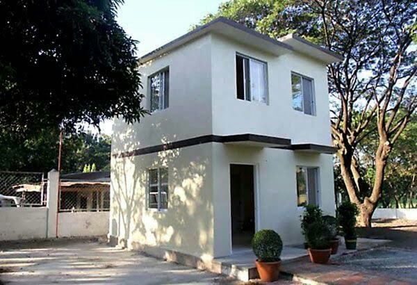 2 storey small house design with rooftop 2 storey small house design with rooftop