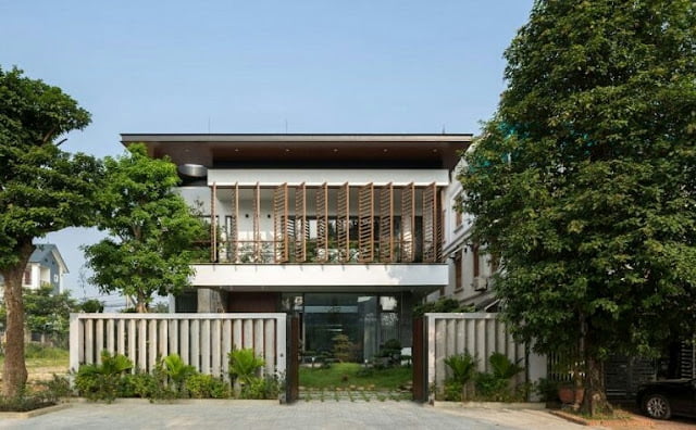 2-Story House with Front Balcony 2-Story House with Front Balcony