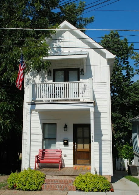 2 storey small house design with rooftop 2 storey small house design with rooftop