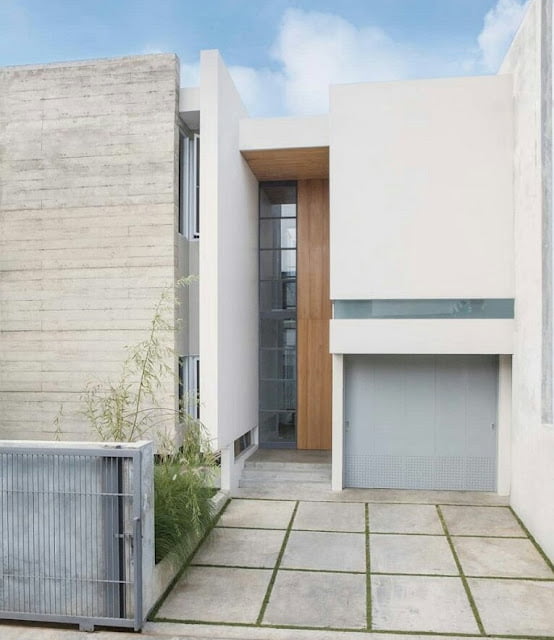 Modern 2-Story House Design Modern 2-Story House Design