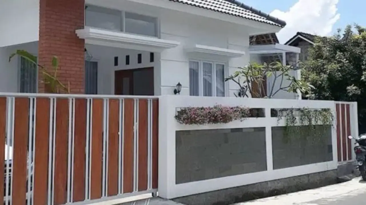 house-fence-model-with-sliding-wooden-door